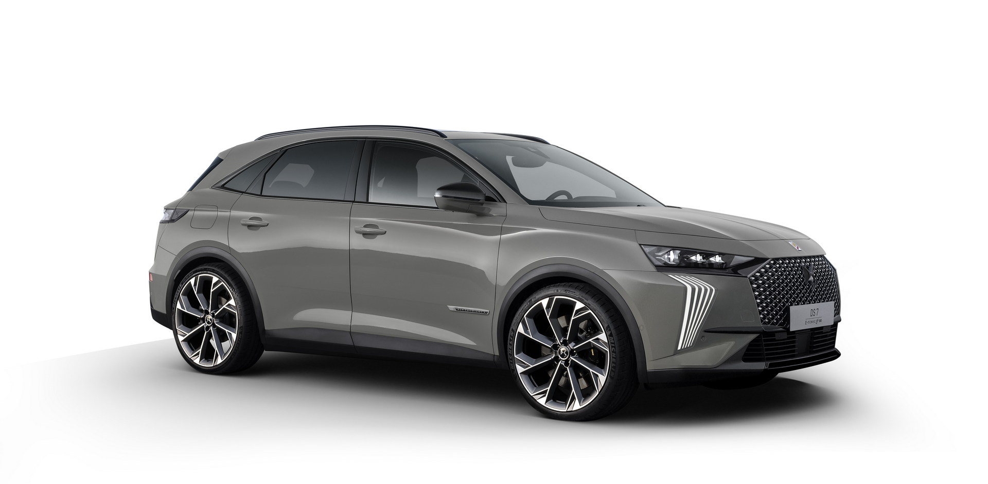 Download 2023 DS 7 - Front Three-Quarter HD Wallpaper 1920x942 #88