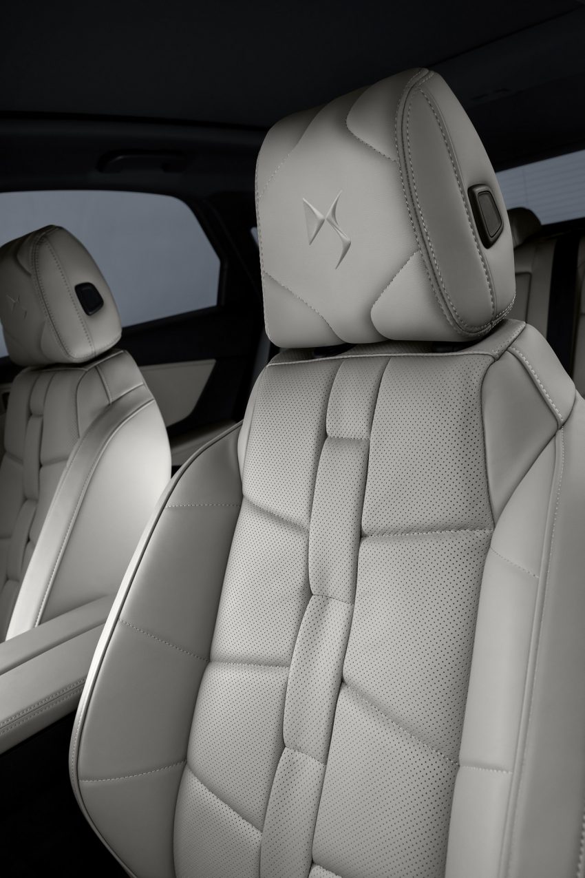 2023 DS 7 - Interior, Seats Phone Wallpaper 850x1275 #20