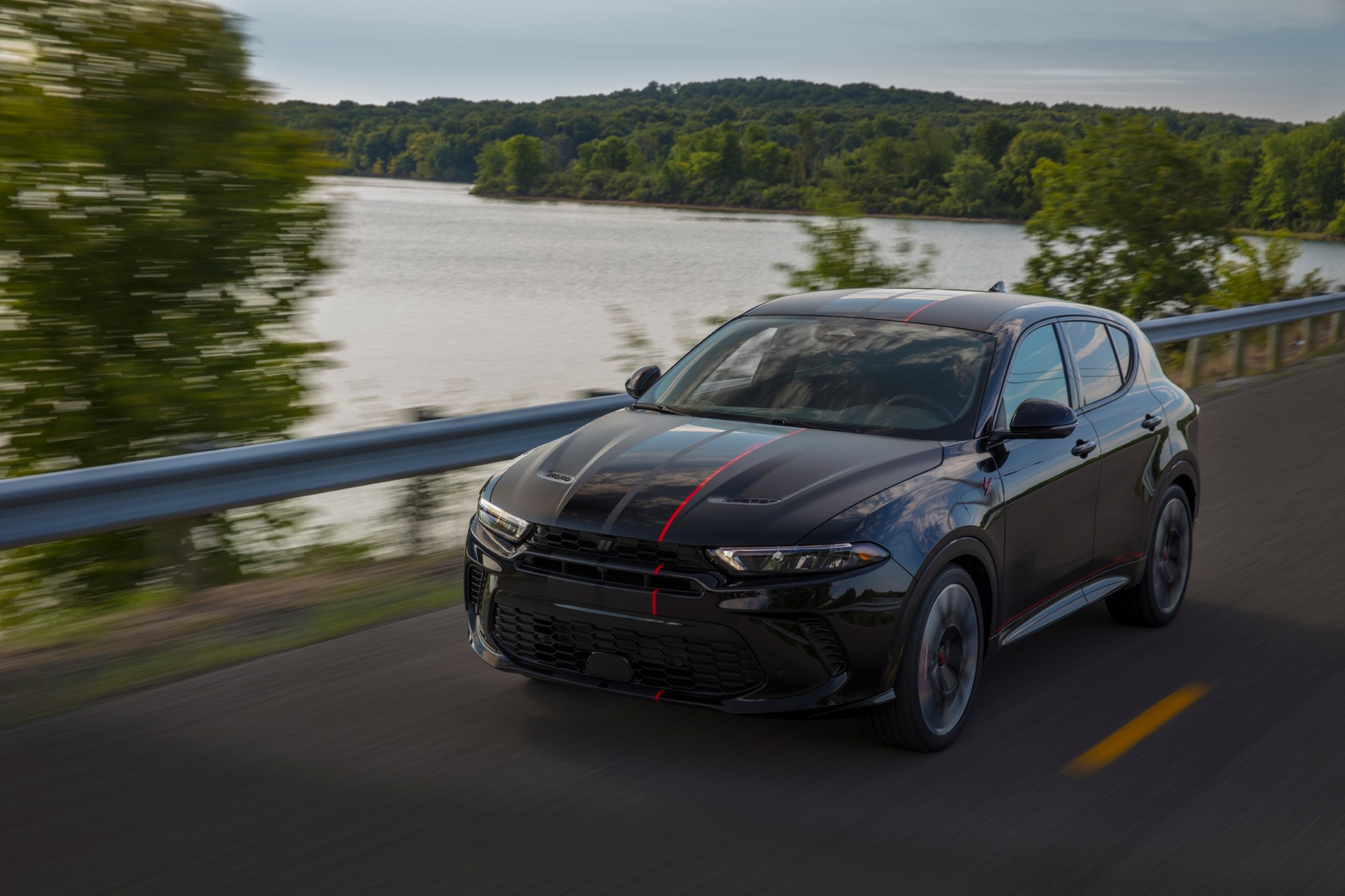 Download 2023 Dodge Hornet GT GLH Concept - Front Three-Quarter HD Wallpaper 1920x1280 #2