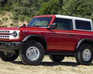 2023 Ford Bronco 2-door Heritage Edition - Front Three-Quarter Wallpaper 190x150