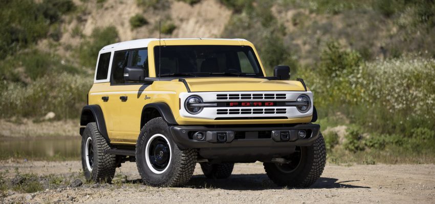 2023 Ford Bronco Heritage Edition - Front Wallpaper 850x400 #2