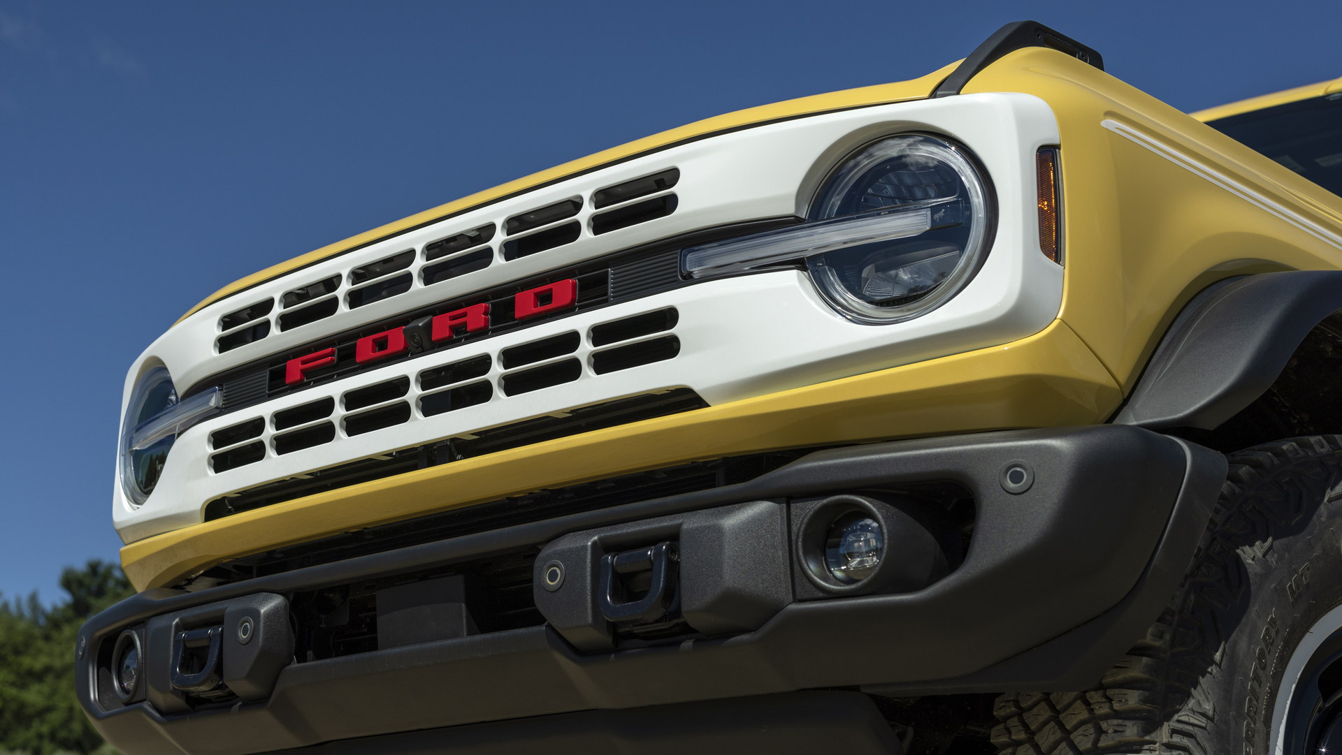 Download 2023 Ford Bronco Heritage Edition - Grille HD Wallpaper 1920x1081 #4