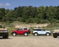 2023 Ford Bronco Sport Heritage Edition - Lineup Wallpaper 190x150