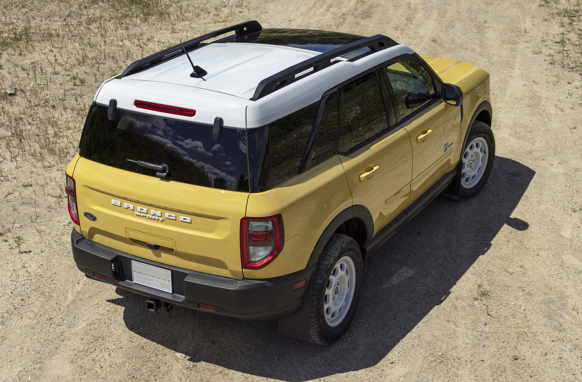 Download 2023 Ford Bronco Sport Heritage Edition - Rear Three-Quarter HD Wallpaper 1920x1262 #12