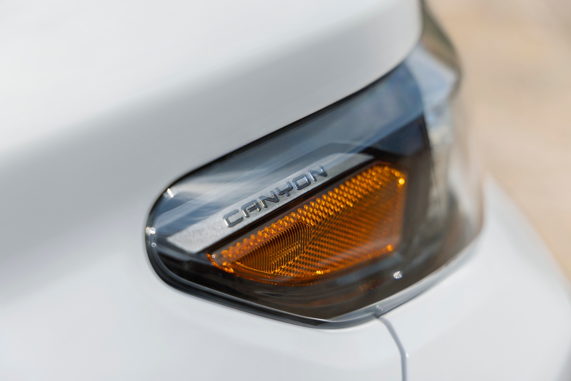 Download 2023 GMC Canyon AT4 - Headlight HD Wallpaper 1920x1281 #5