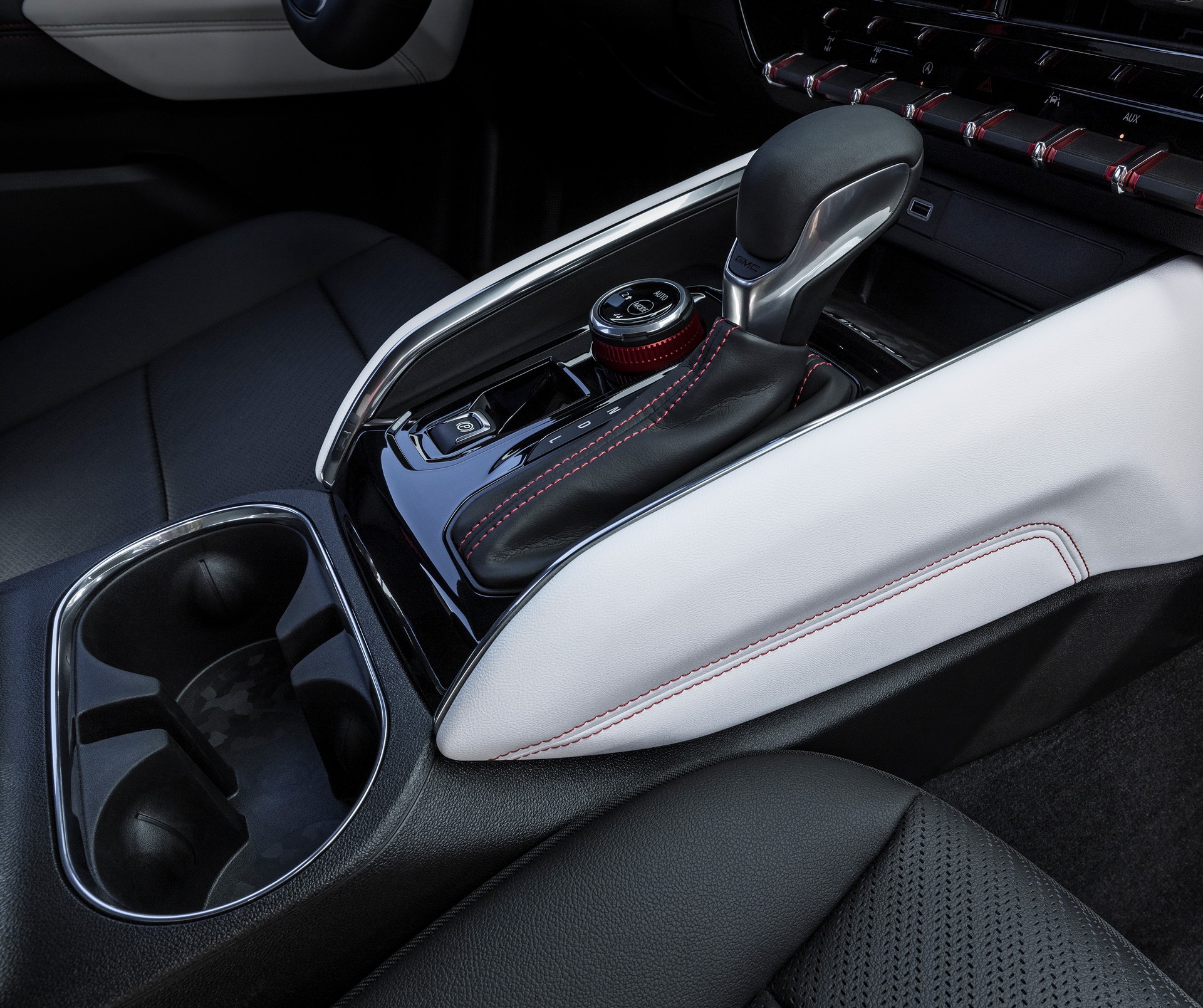 Download 2023 GMC Canyon AT4X Edition 1 - Interior, Detail HD Wallpaper 1920x1608 #25