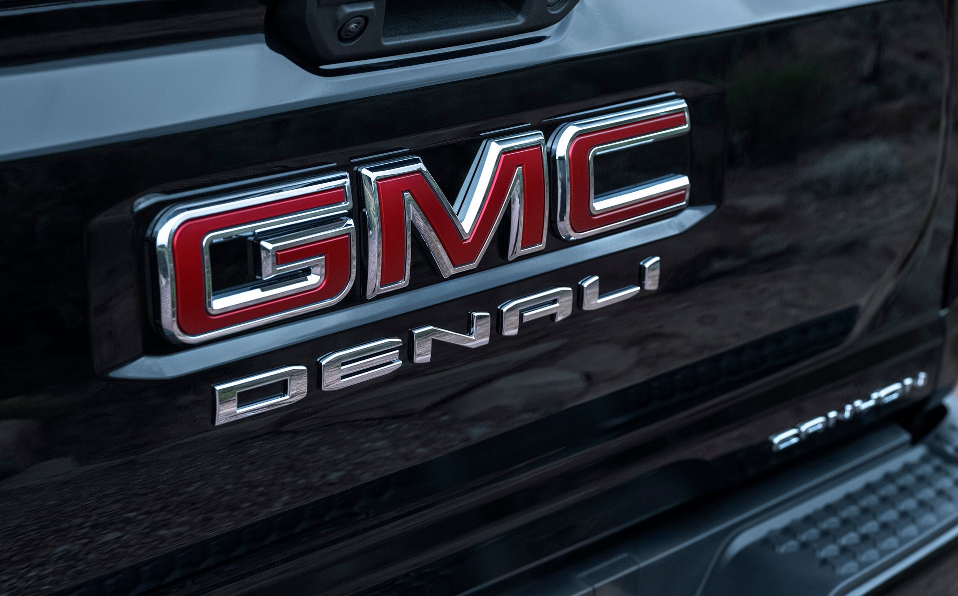 Download 2023 GMC Canyon Denali - Badge HD Wallpaper 1920x1194 #6