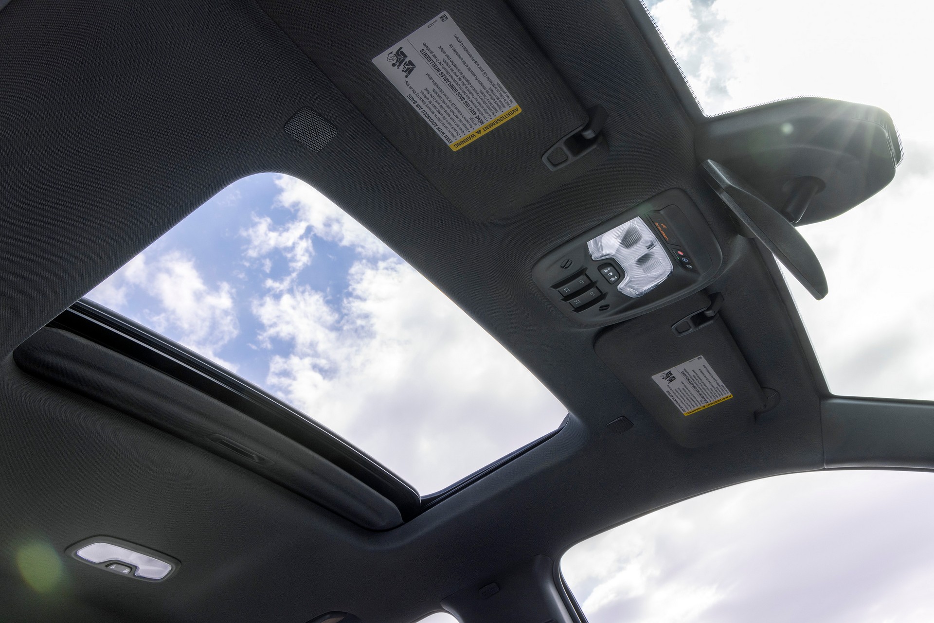 Download 2023 GMC Canyon Denali - Interior, Detail HD Wallpaper 1920x1281 #13