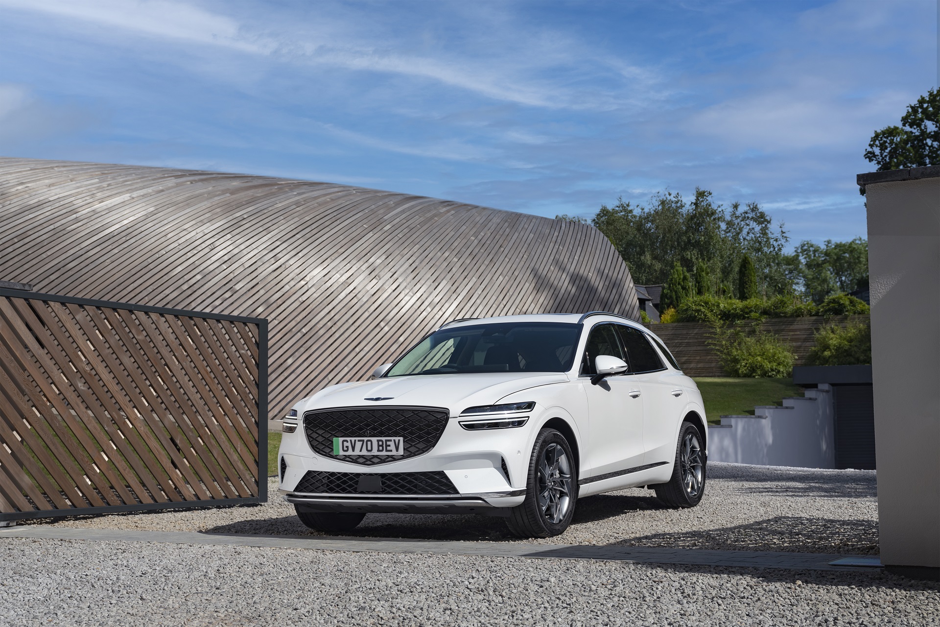 Download 2023 Genesis Electrified GV70 - Front Three-Quarter HD Wallpaper 1920x1280 #13