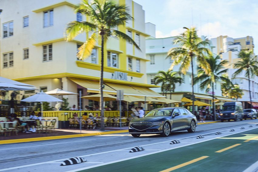 2023 Genesis G90 - Front Three-Quarter Wallpaper 850x567 #35