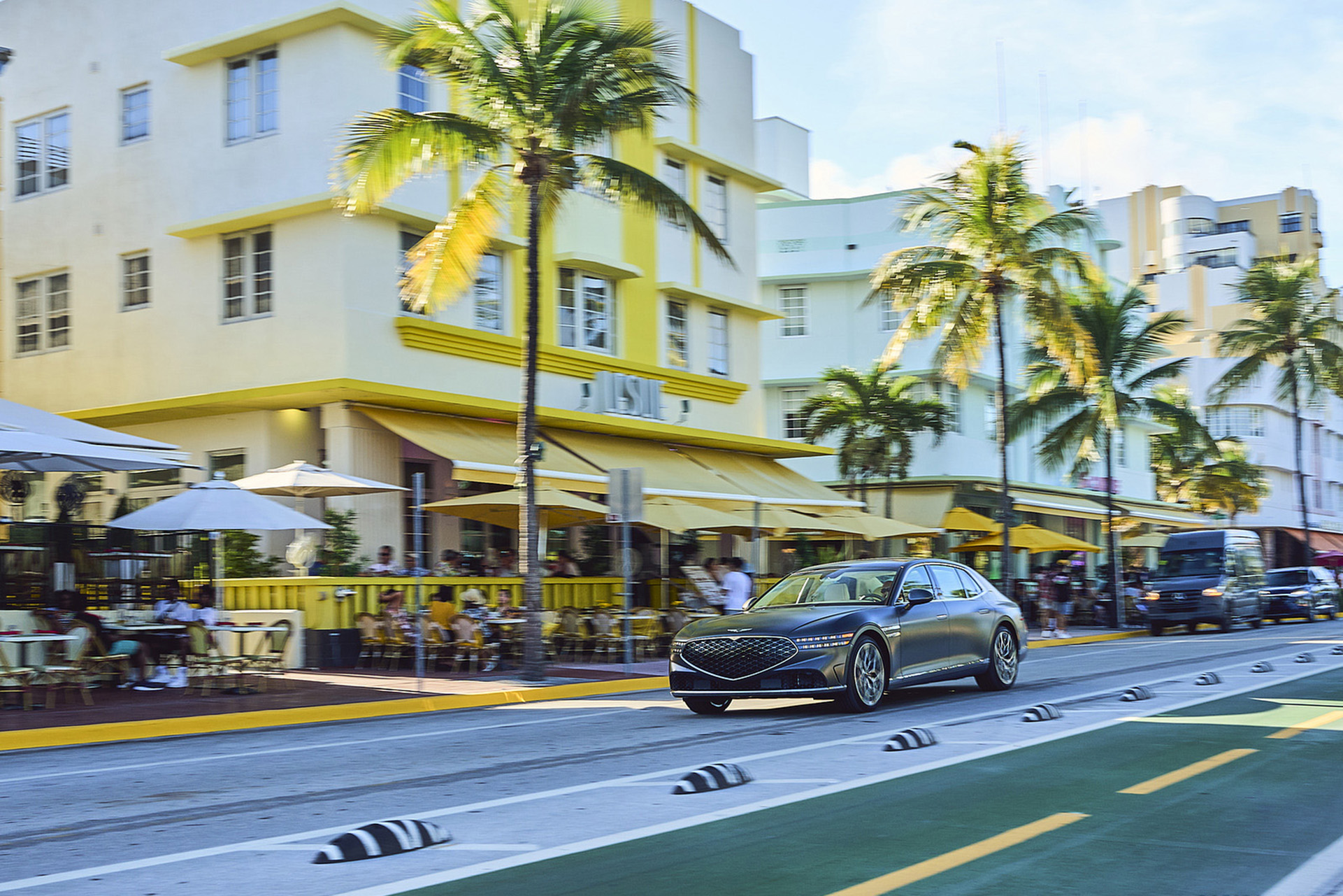 Download 2023 Genesis G90 - Front Three-Quarter HD Wallpaper 1921x1281 #35