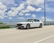 2023 Genesis G90 - Front Three-Quarter Wallpaper 190x150