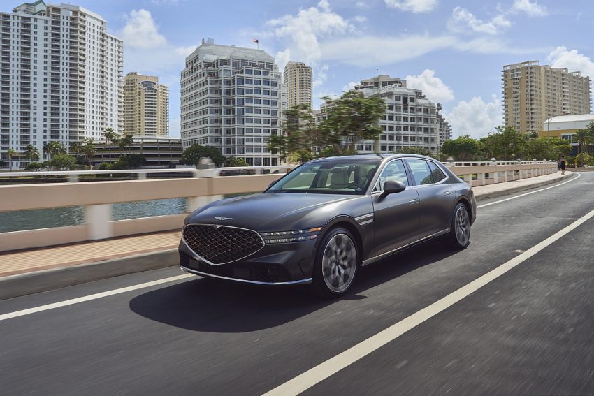 2023 Genesis G90 - Front Three-Quarter Wallpaper 850x567 #39