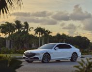 2023 Genesis G90 - Front Three-Quarter Wallpaper 190x150