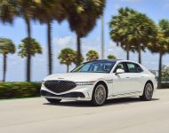 2023 Genesis G90 - Front Three-Quarter Wallpaper 190x150