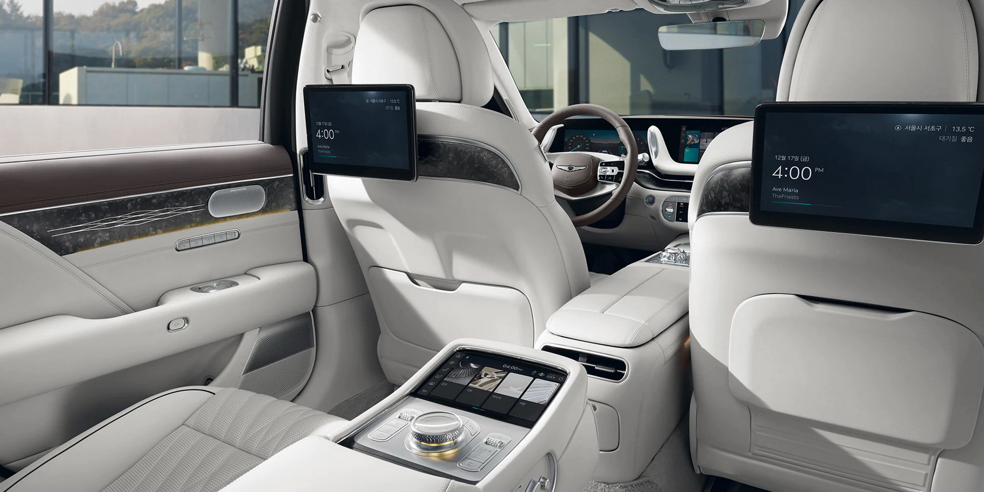 Download 2023 Genesis G90 - Interior, Rear Seat Entertainment System HD Wallpaper 1923x961 #119