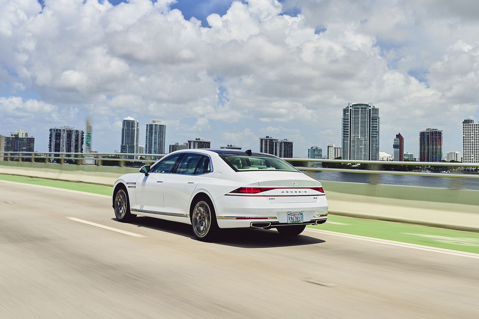 Download 2023 Genesis G90 - Rear Three-Quarter HD Wallpaper 1921x1281 #10