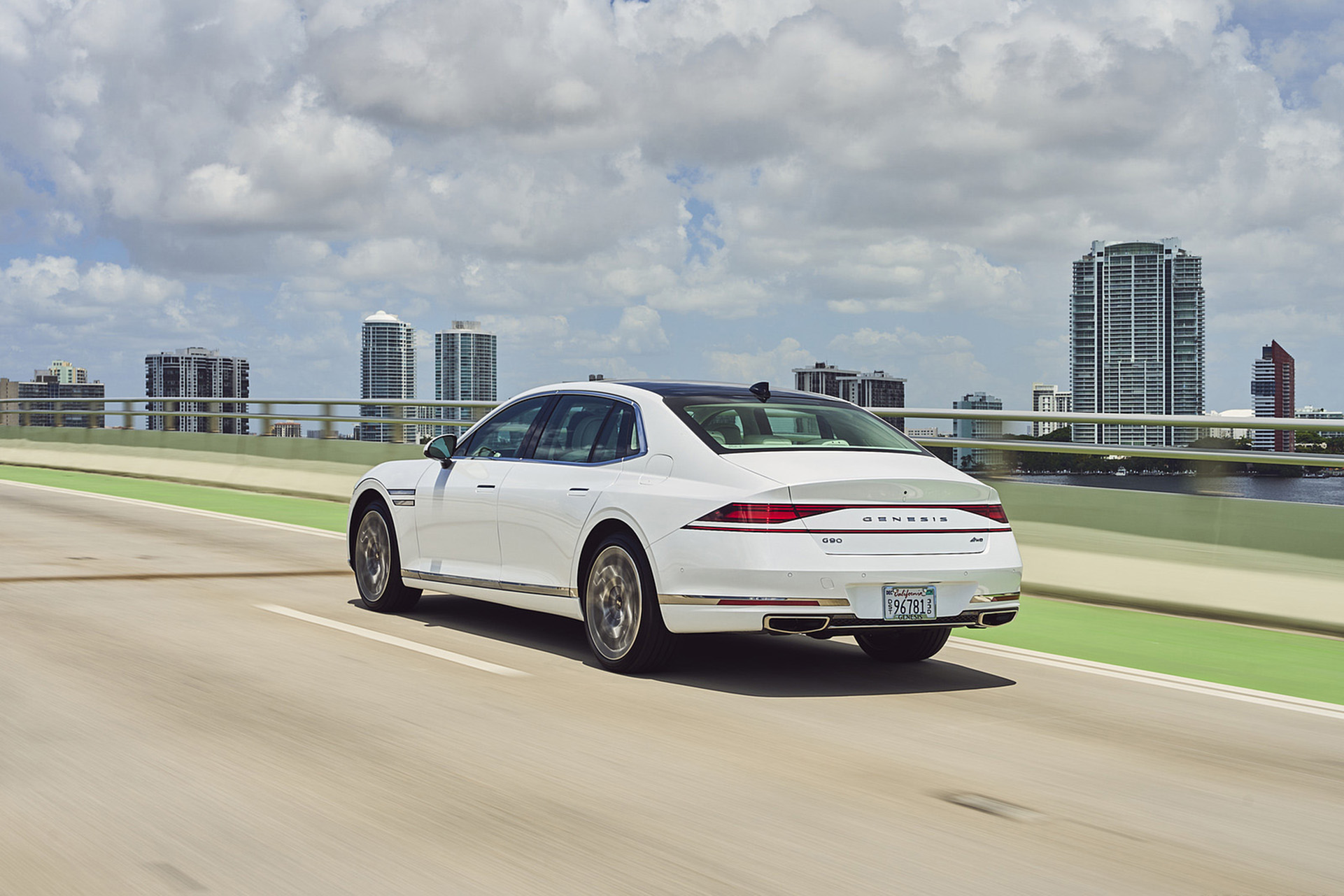 Download 2023 Genesis G90 - Rear Three-Quarter HD Wallpaper 1921x1281 #11