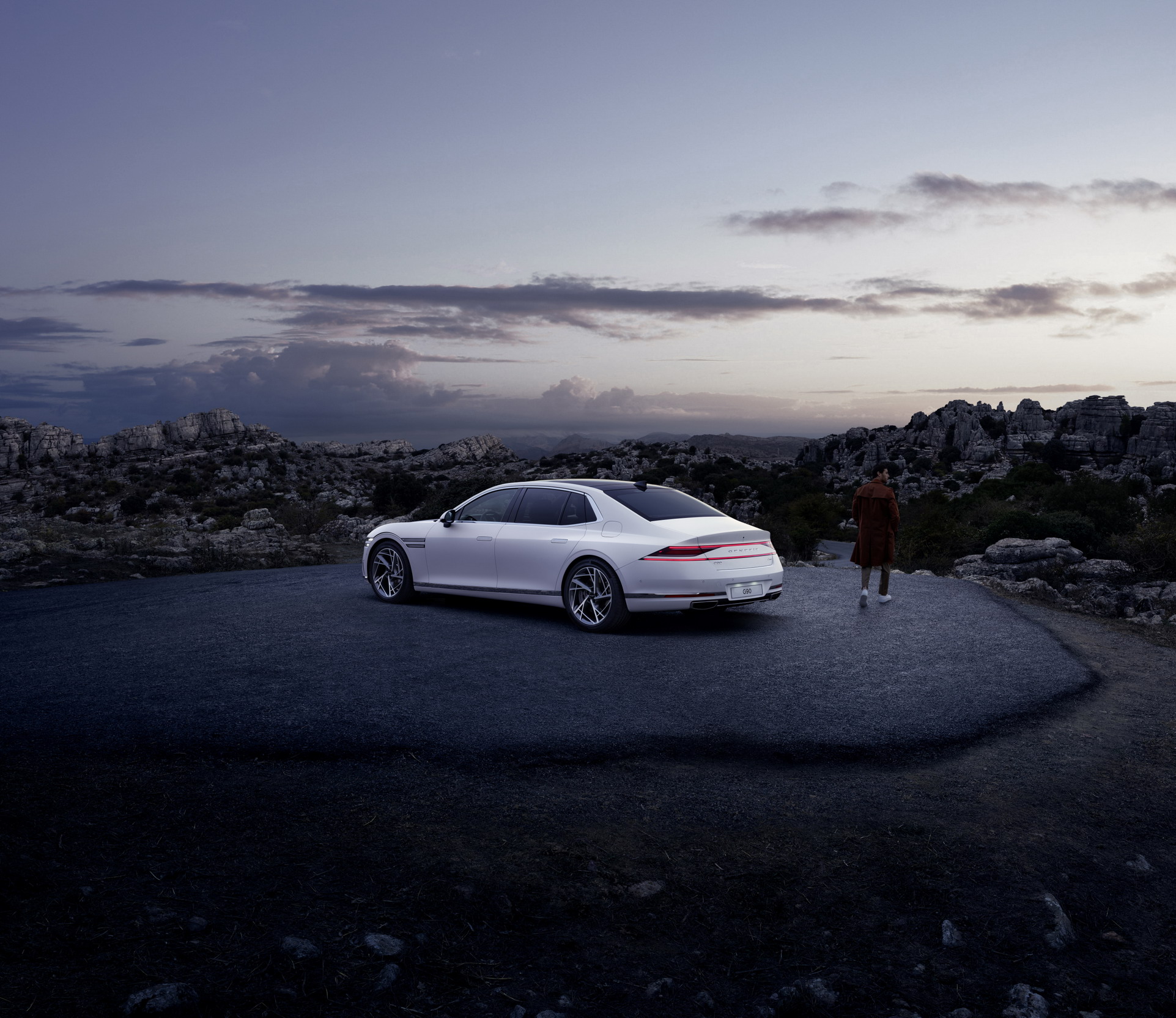 Download 2023 Genesis G90 - Rear Three-Quarter HD Wallpaper 1923x1664 #89