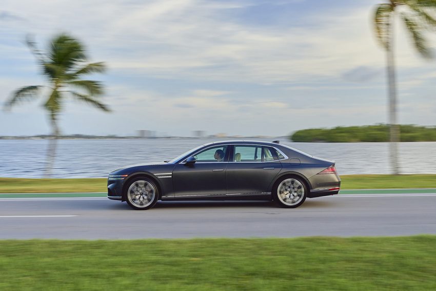 2023 Genesis G90 - Side Wallpaper 850x567 #42