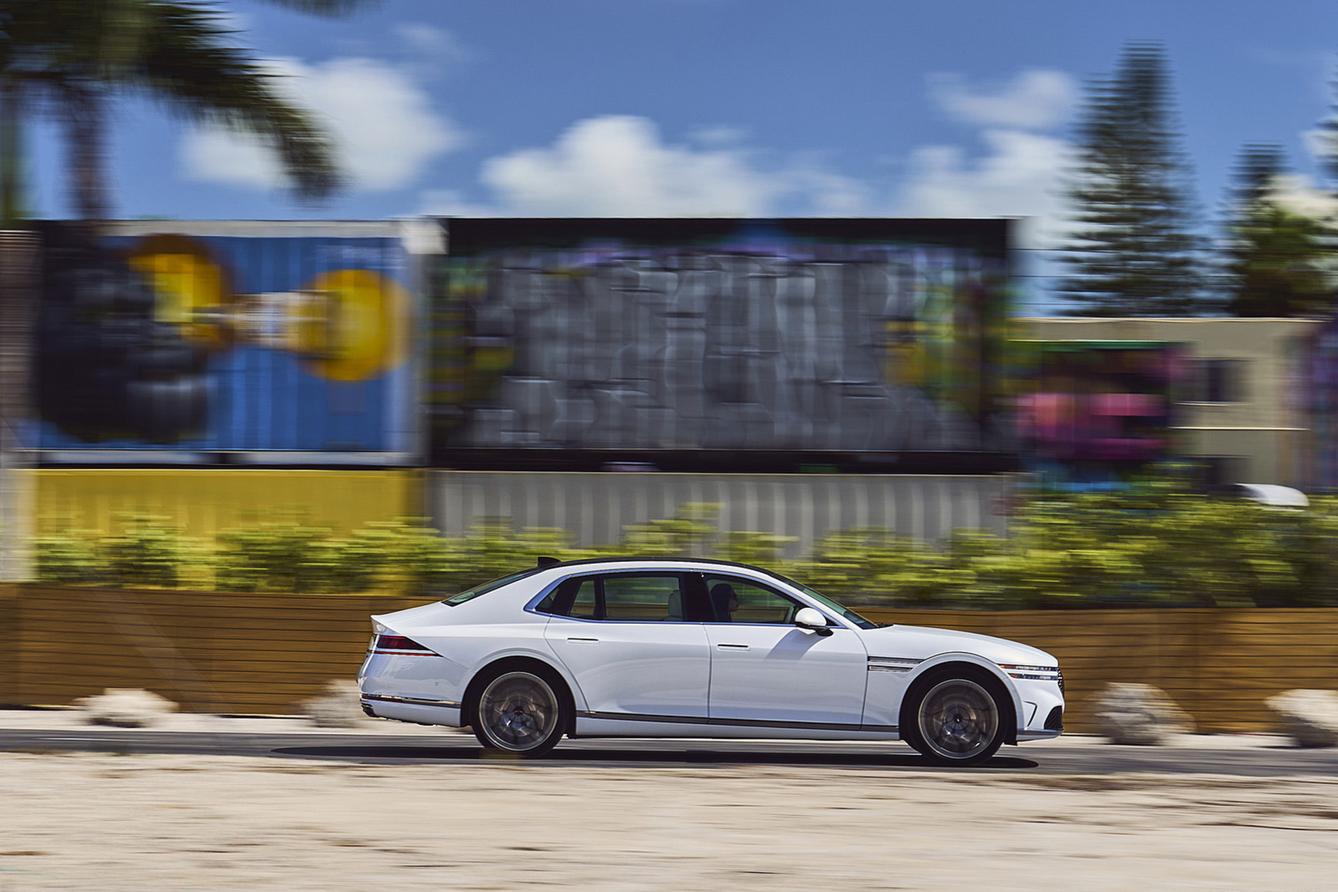 Download 2023 Genesis G90 - Side HD Wallpaper 1921x1281 #14