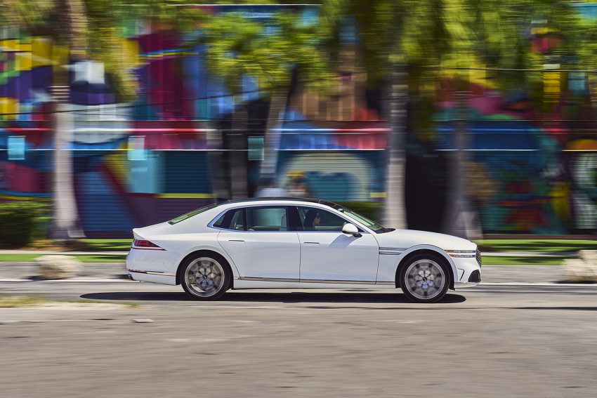 2023 Genesis G90 - Side Wallpaper 850x567 #13