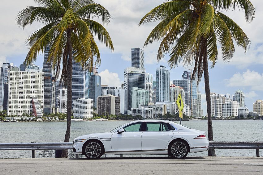 2023 Genesis G90 - Side Wallpaper 850x567 #22