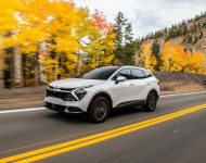 2023 Kia Sportage SX - Front Three-Quarter Wallpaper 190x150