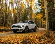 2023 Kia Sportage SX - Front Three-Quarter Wallpaper 190x150