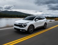 2023 Kia Sportage SX - Front Three-Quarter Wallpaper 190x150