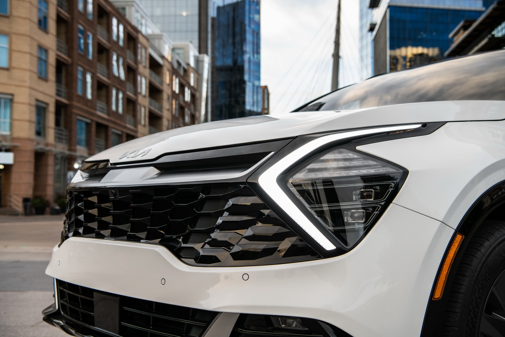 Download 2023 Kia Sportage SX - Headlight HD Wallpaper 1921x1281 #19