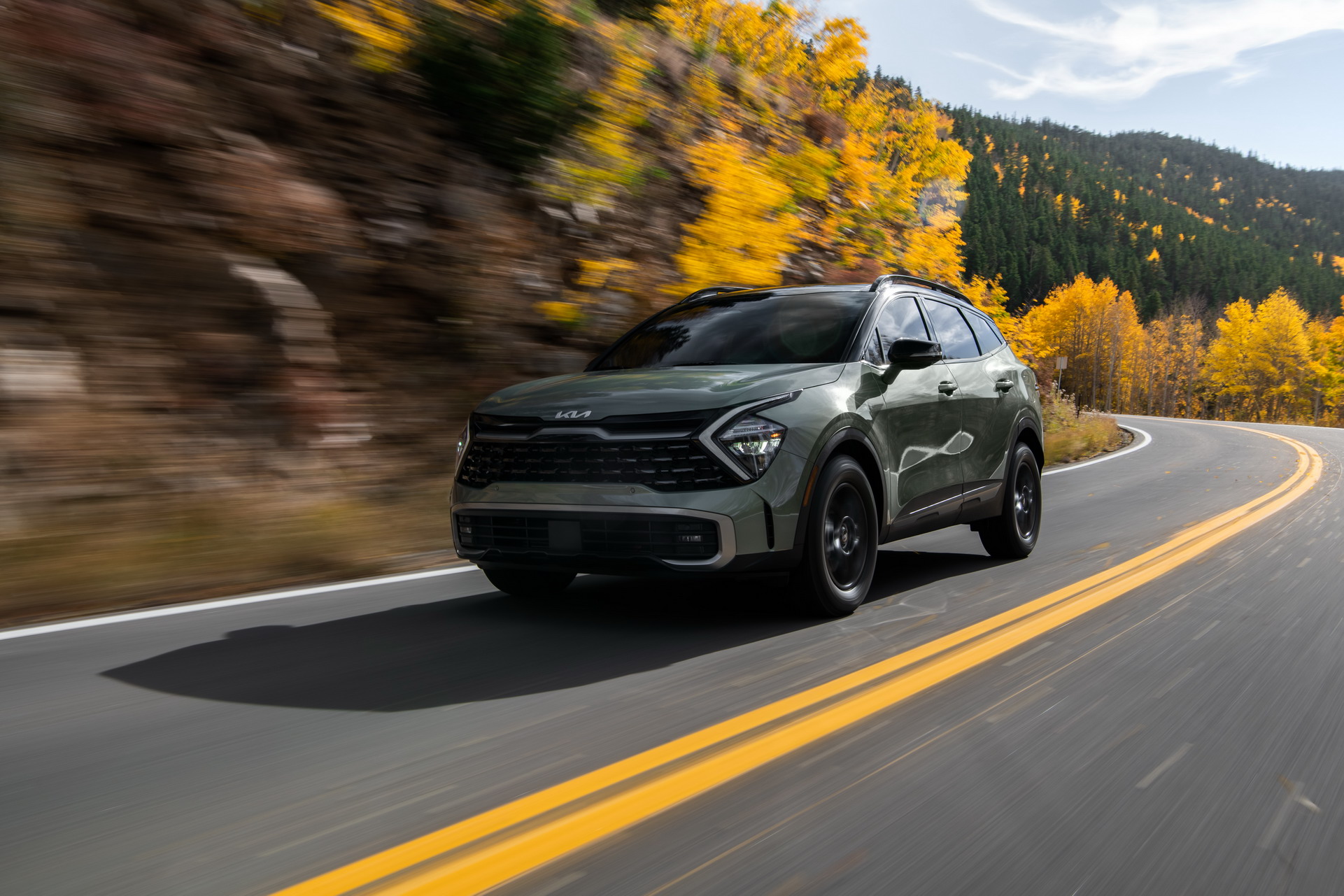 Download 2023 Kia Sportage X-Pro - Front Three-Quarter HD Wallpaper 1921x1281 #13