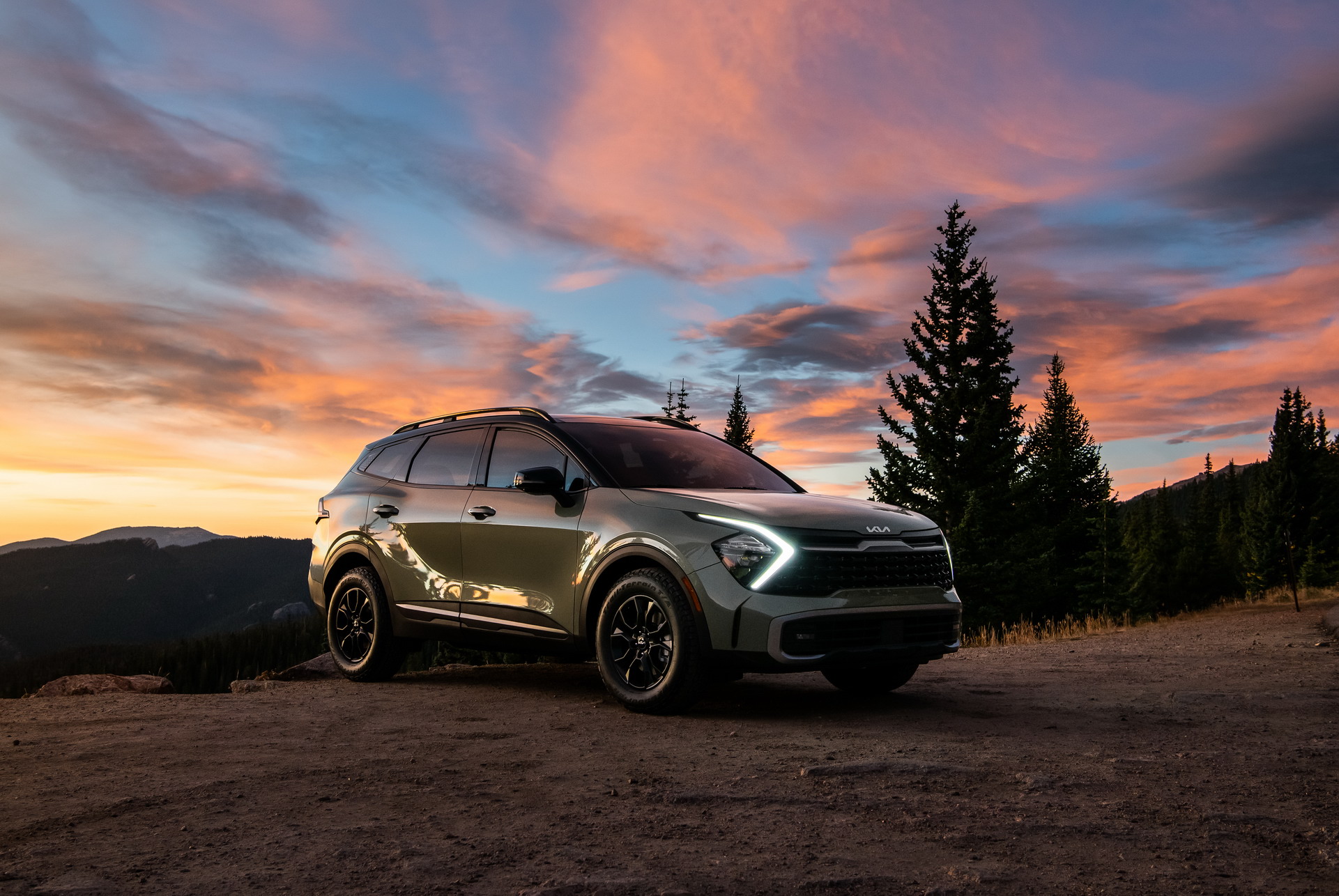 Download 2023 Kia Sportage X-Pro - Front Three-Quarter HD Wallpaper 1921x1286 #23