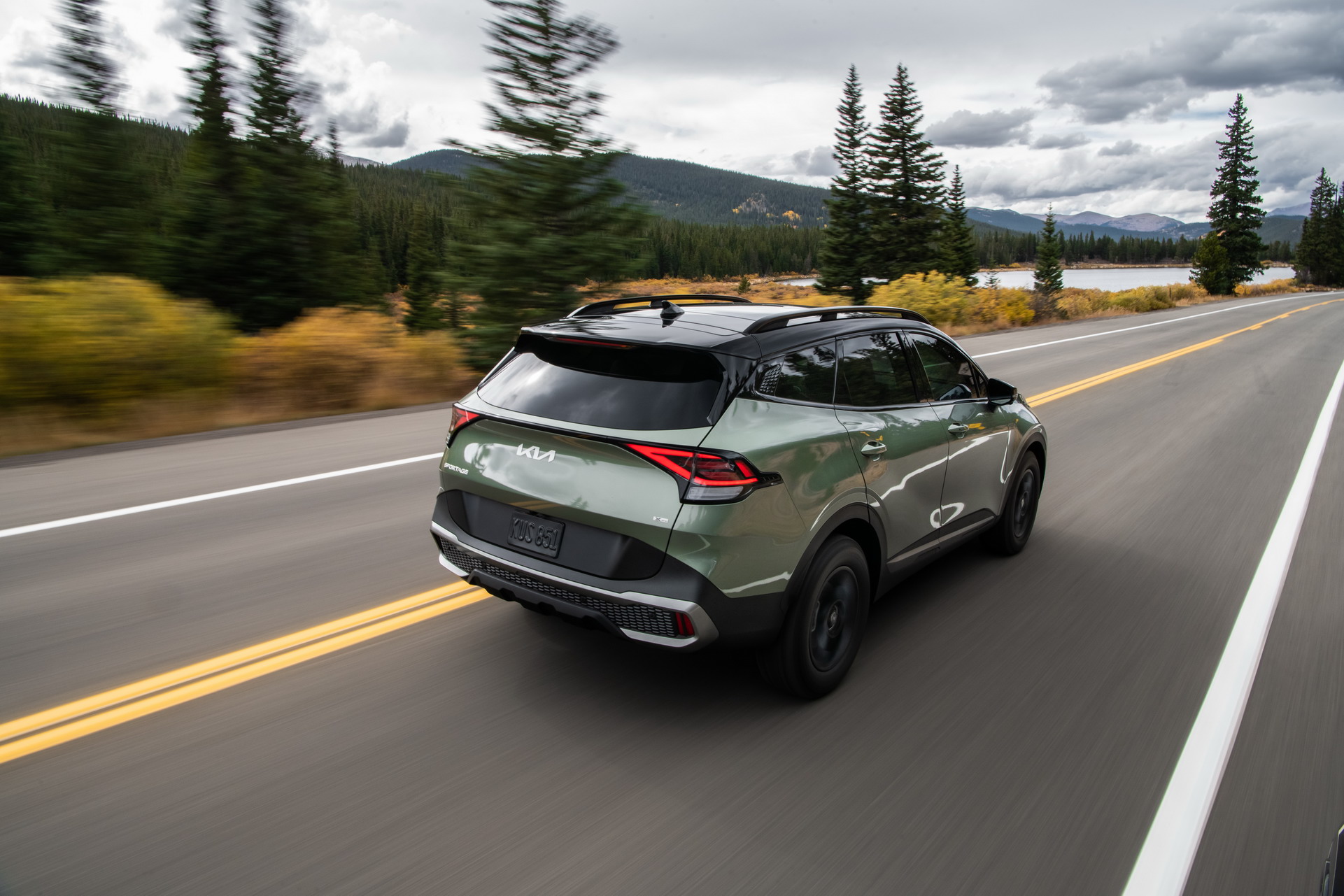 Download 2023 Kia Sportage X-Pro - Rear Three-Quarter HD Wallpaper 1921x1281 #5
