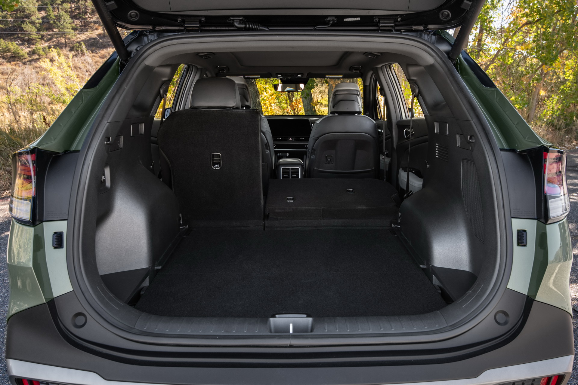 Download 2023 Kia Sportage X-Pro - Trunk HD Wallpaper 1921x1281 #56