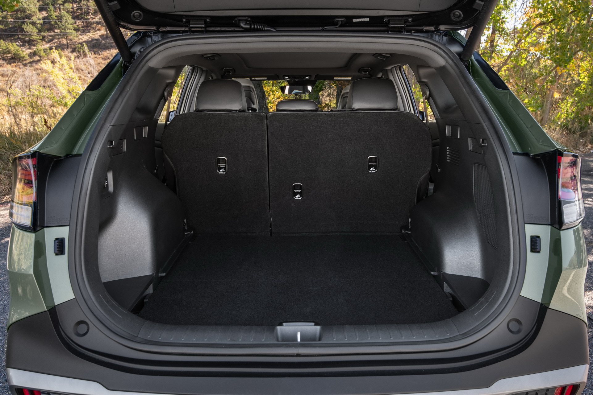 Download 2023 Kia Sportage X-Pro - Trunk HD Wallpaper 1921x1281 #57