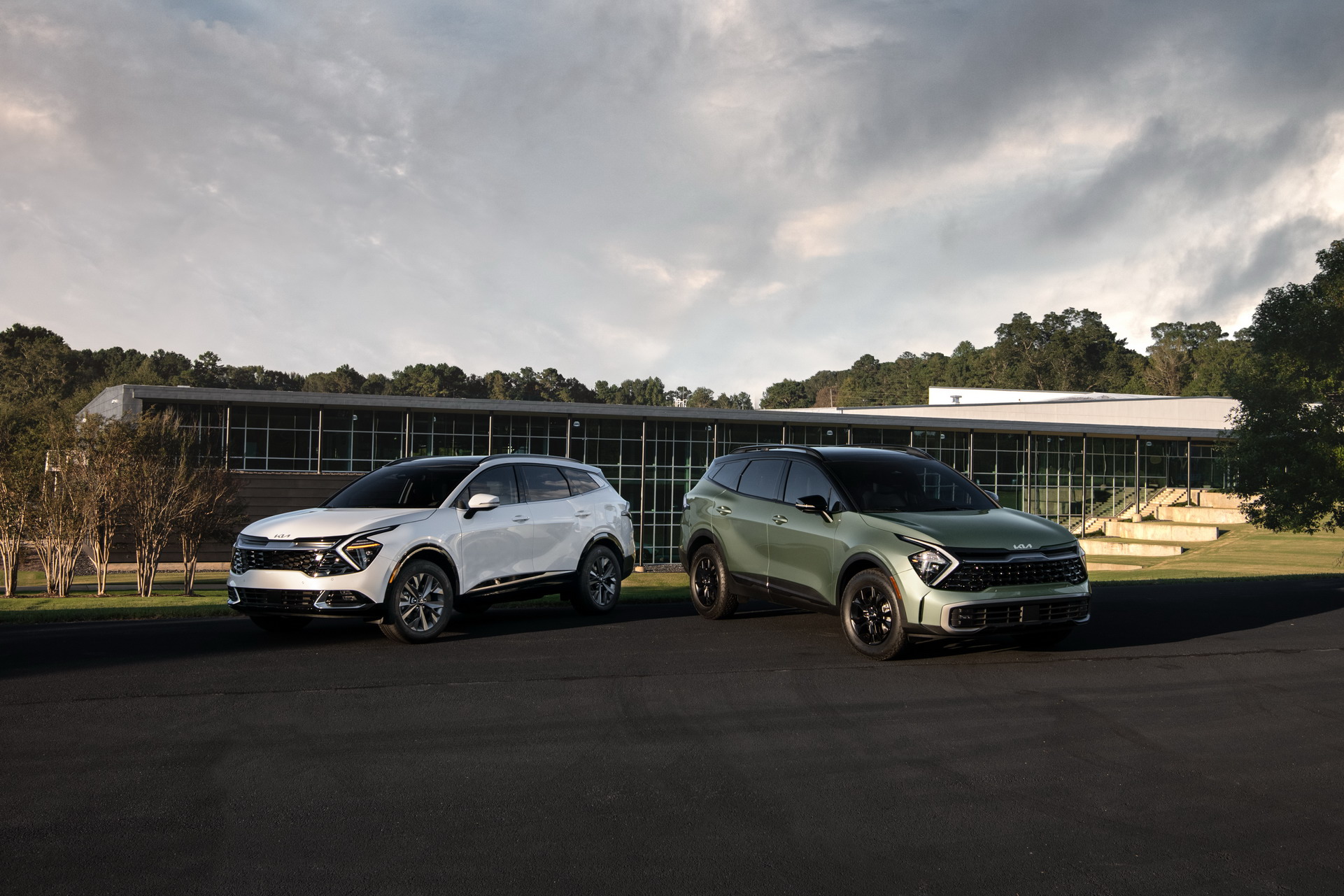 Download 2023 Kia Sportage X-Pro and SX HD Wallpaper 1921x1281 #30
