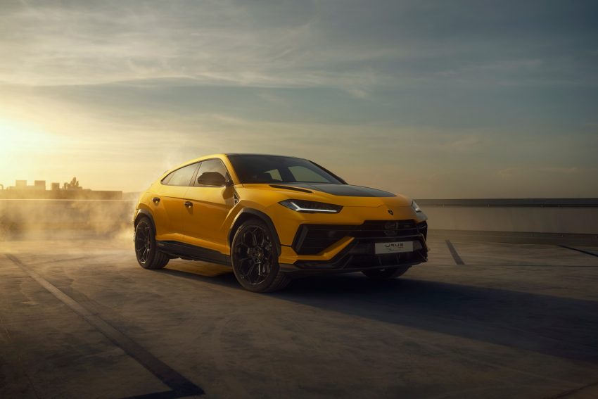 2023 Lamborghini Urus Performante - Front Three-Quarter Wallpaper 850x567 #1