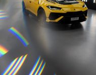 2023 Lamborghini Urus Performante - Front Three-Quarter Wallpaper 190x150