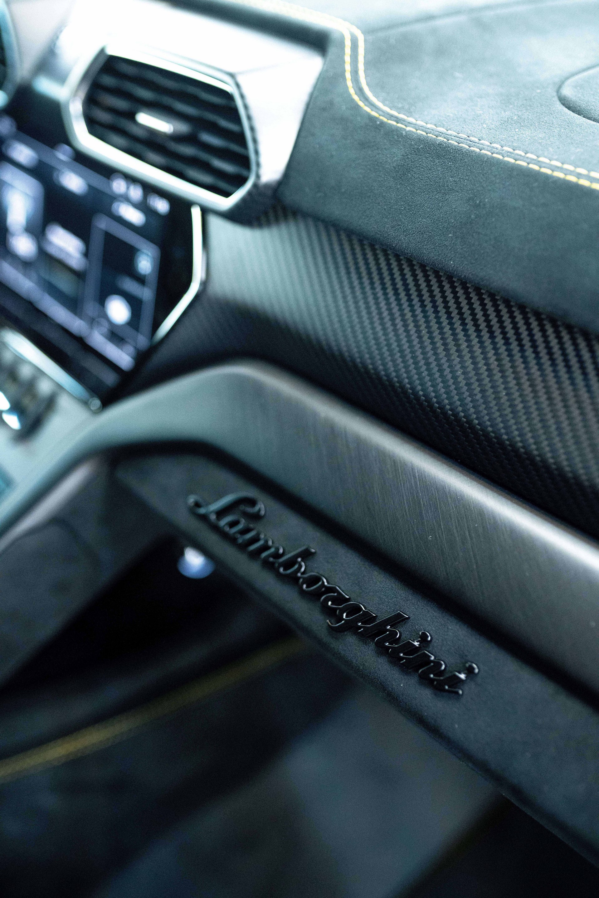 Download 2023 Lamborghini Urus Performante - Interior, Detail HD Phone Wallpaper 1920x2879 #51