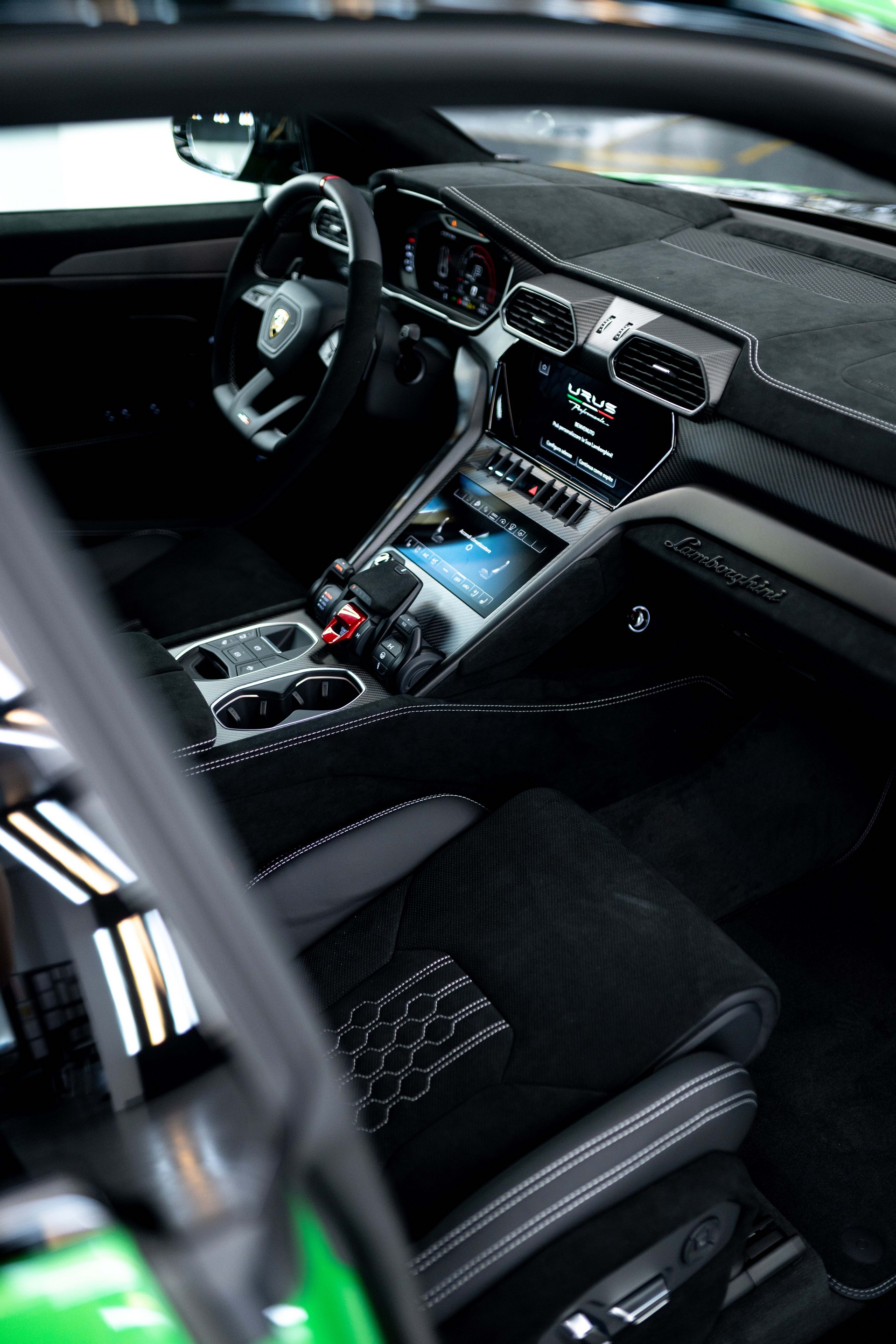 Download 2023 Lamborghini Urus Performante - Interior HD Phone Wallpaper 1920x2878 #43