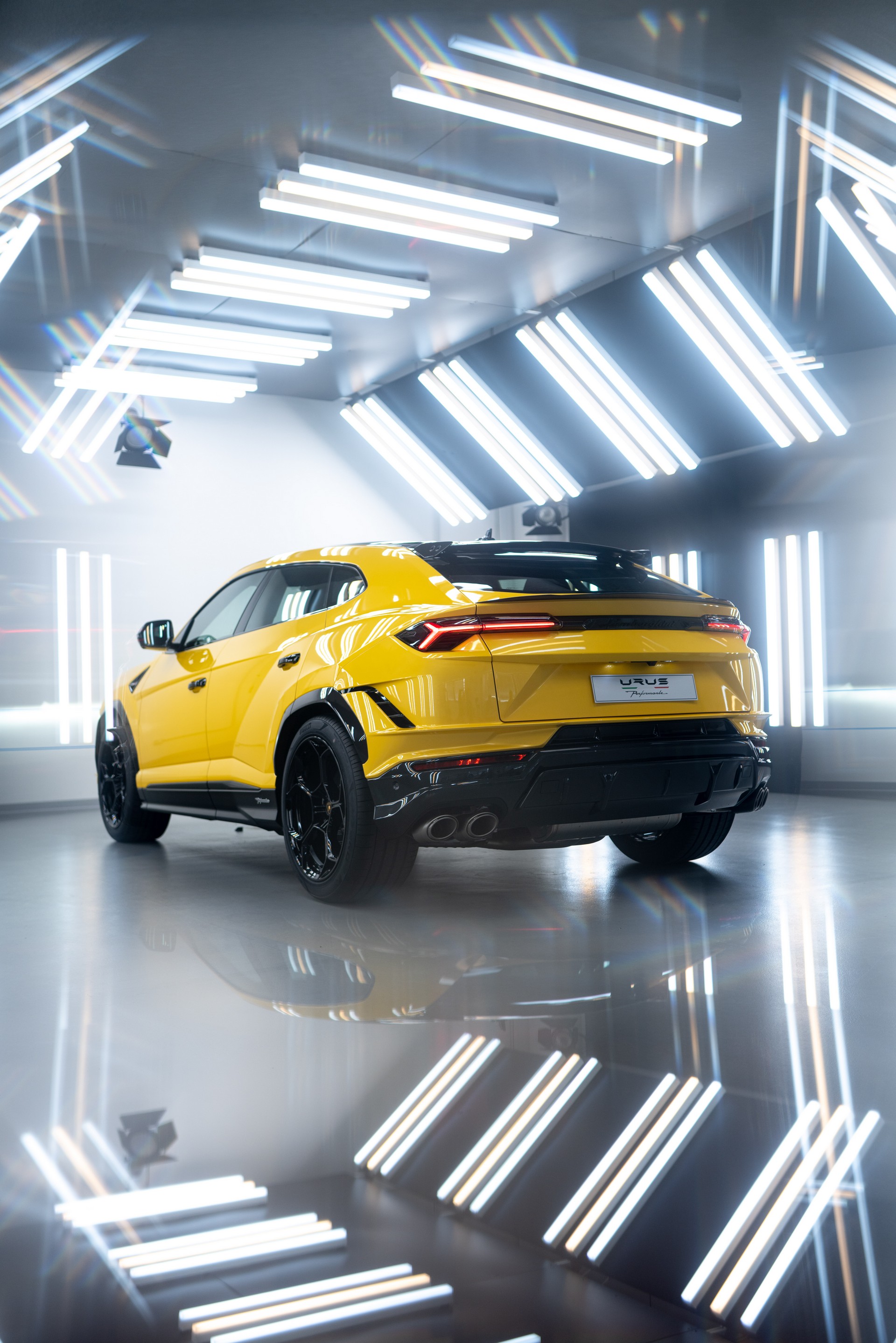 Download 2023 Lamborghini Urus Performante - Rear Three-Quarter HD Phone Wallpaper 1920x2878 #68