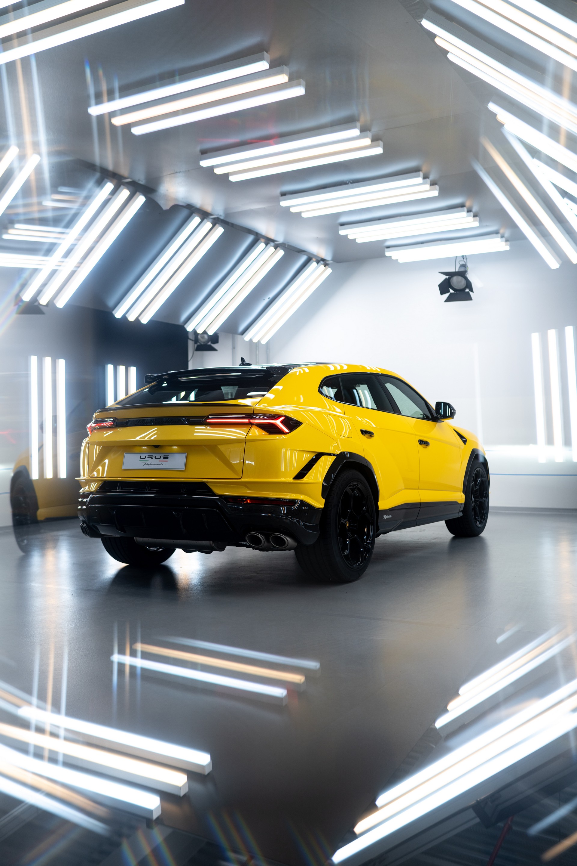 Download 2023 Lamborghini Urus Performante - Rear Three-Quarter HD Phone Wallpaper 1920x2878 #70