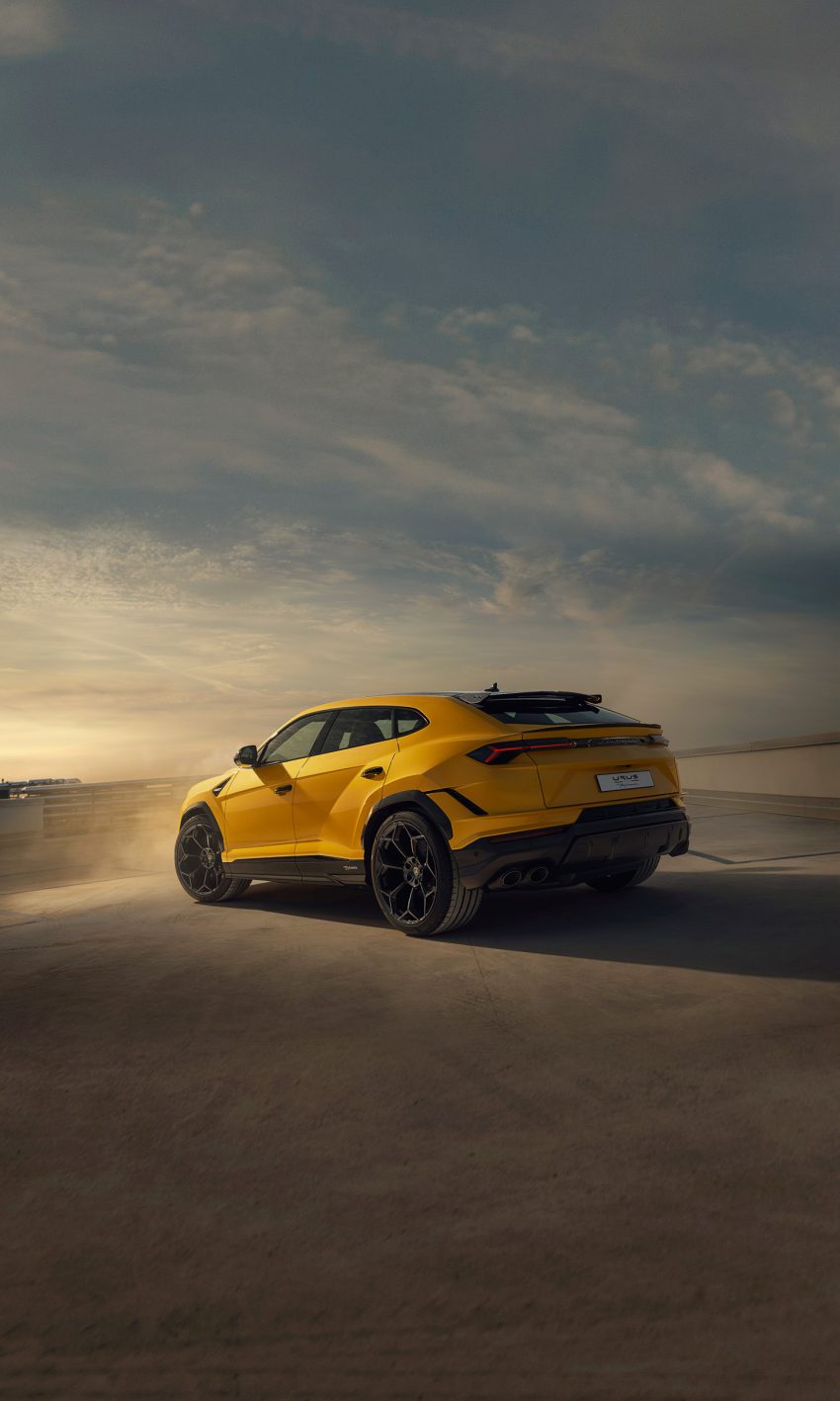 2023 Lamborghini Urus Performante - Rear Three-Quarter Phone Wallpaper 850x1417 #9