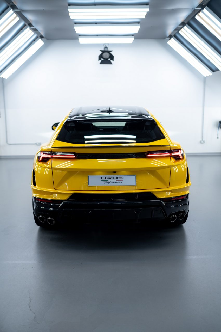 2023 Lamborghini Urus Performante - Rear Phone Wallpaper 850x1274 #78