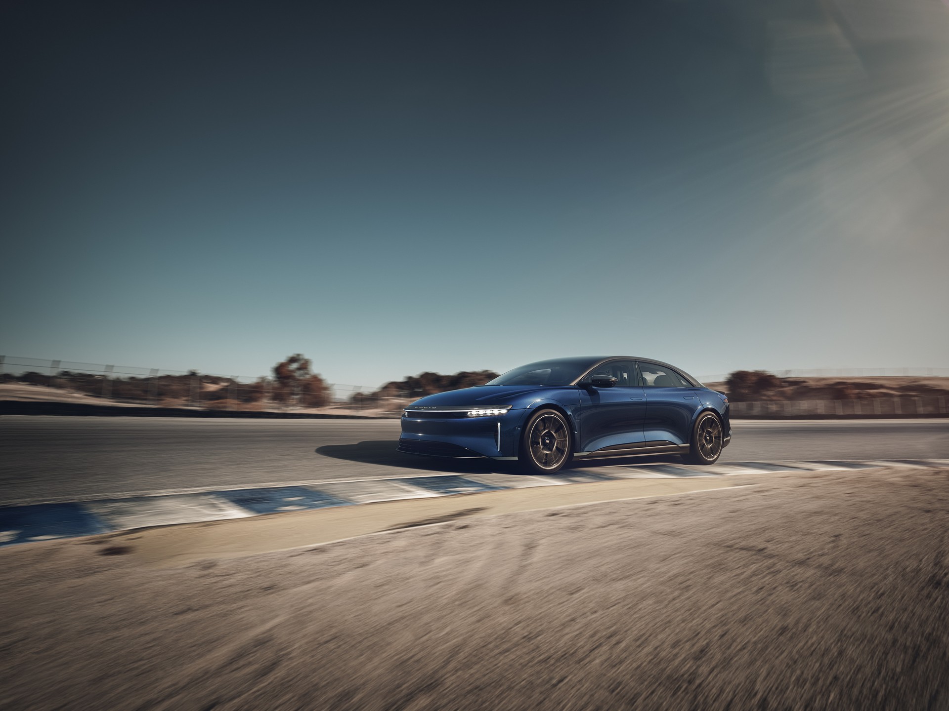 Download 2023 Lucid Air Sapphire - Front Three-Quarter HD Wallpaper 1920x1440 #12