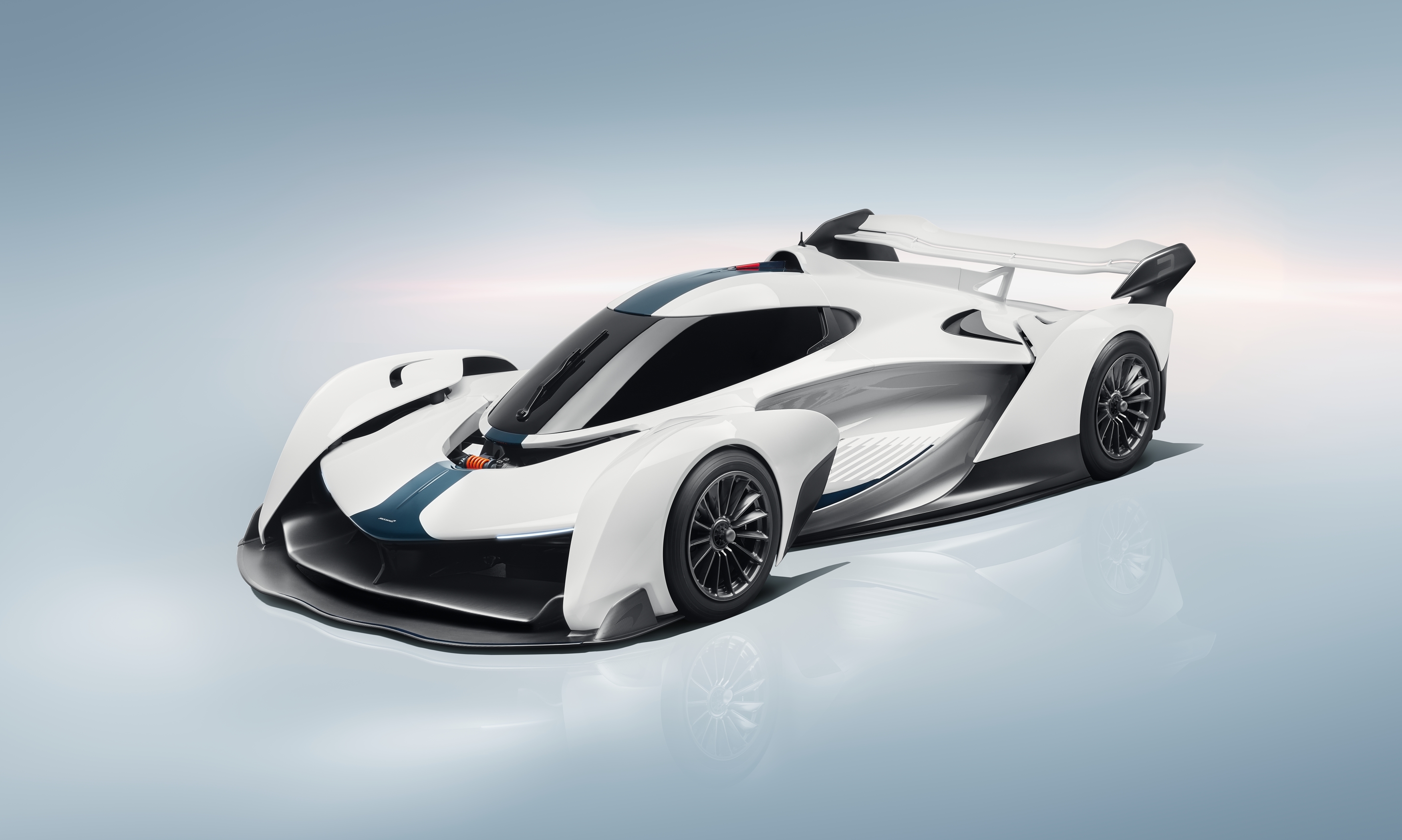 Download 2023 McLaren Solus GT - Front Three-Quarter HD Wallpaper 3500x2097 #1