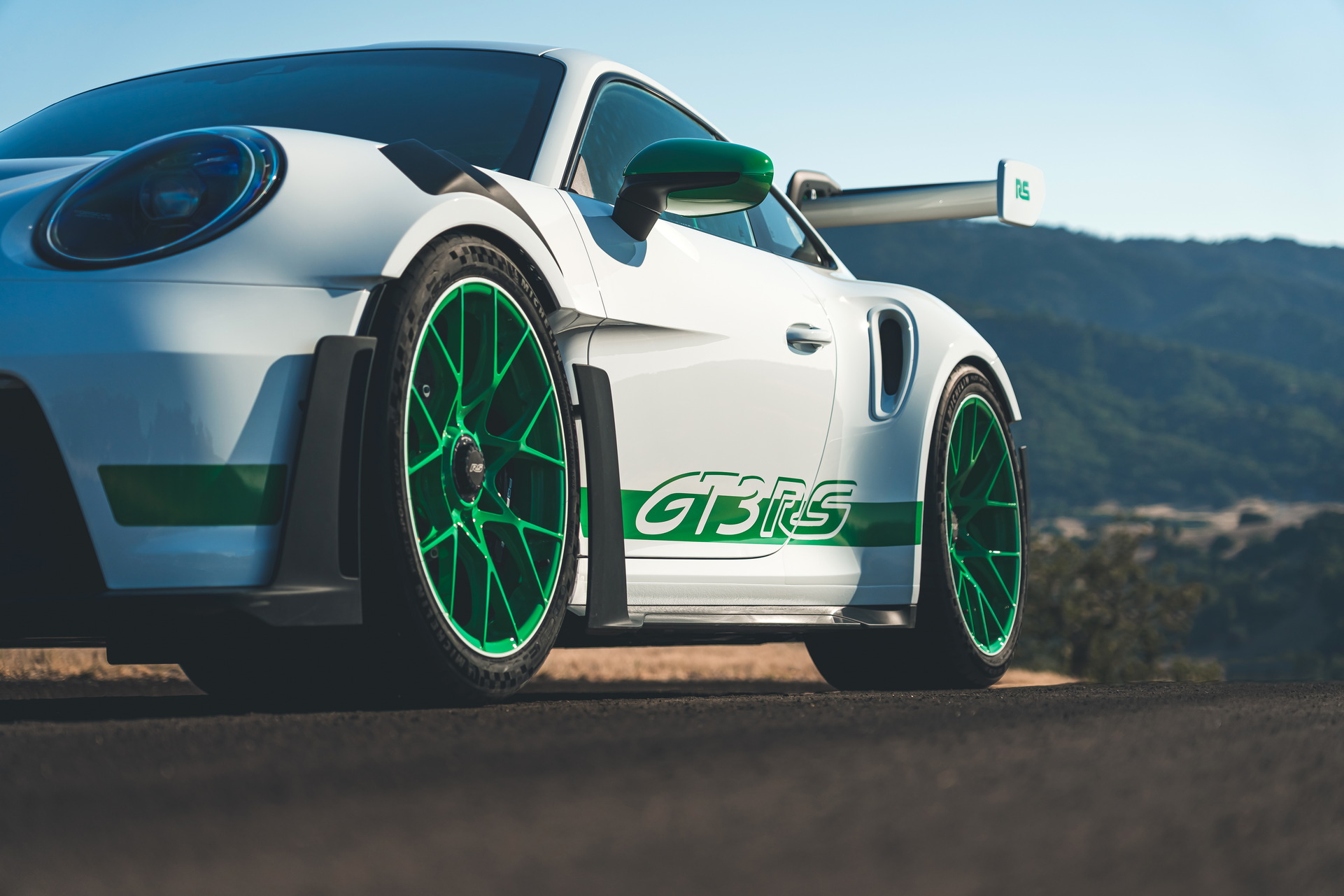 Download 2023 Porsche 911 GT3 RS Carrera RS 2.7 Tribute - Detail HD Wallpaper 1921x1281 #23