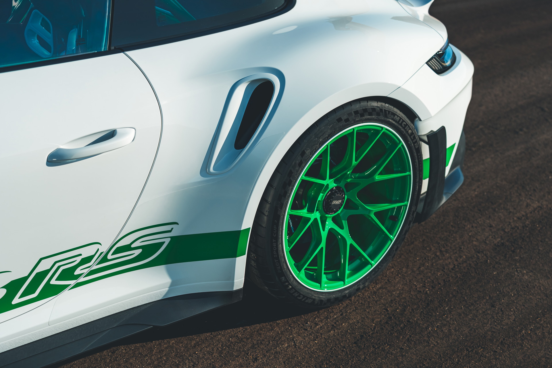 Download 2023 Porsche 911 GT3 RS Carrera RS 2.7 Tribute - Wheel HD Wallpaper 1921x1281 #27
