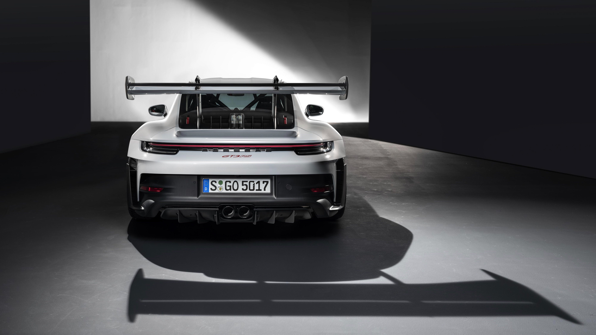 Download 2023 Porsche 911 GT3 RS - Rear HD Wallpaper 1920x1080 #19